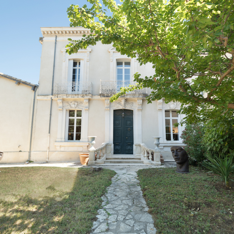 Appartement familial avec terrasses et stationnement  Tout A