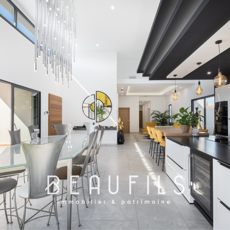 Villa 275m2 sur le GOLF de Chiberta, en bordure d’OCEAN, ave