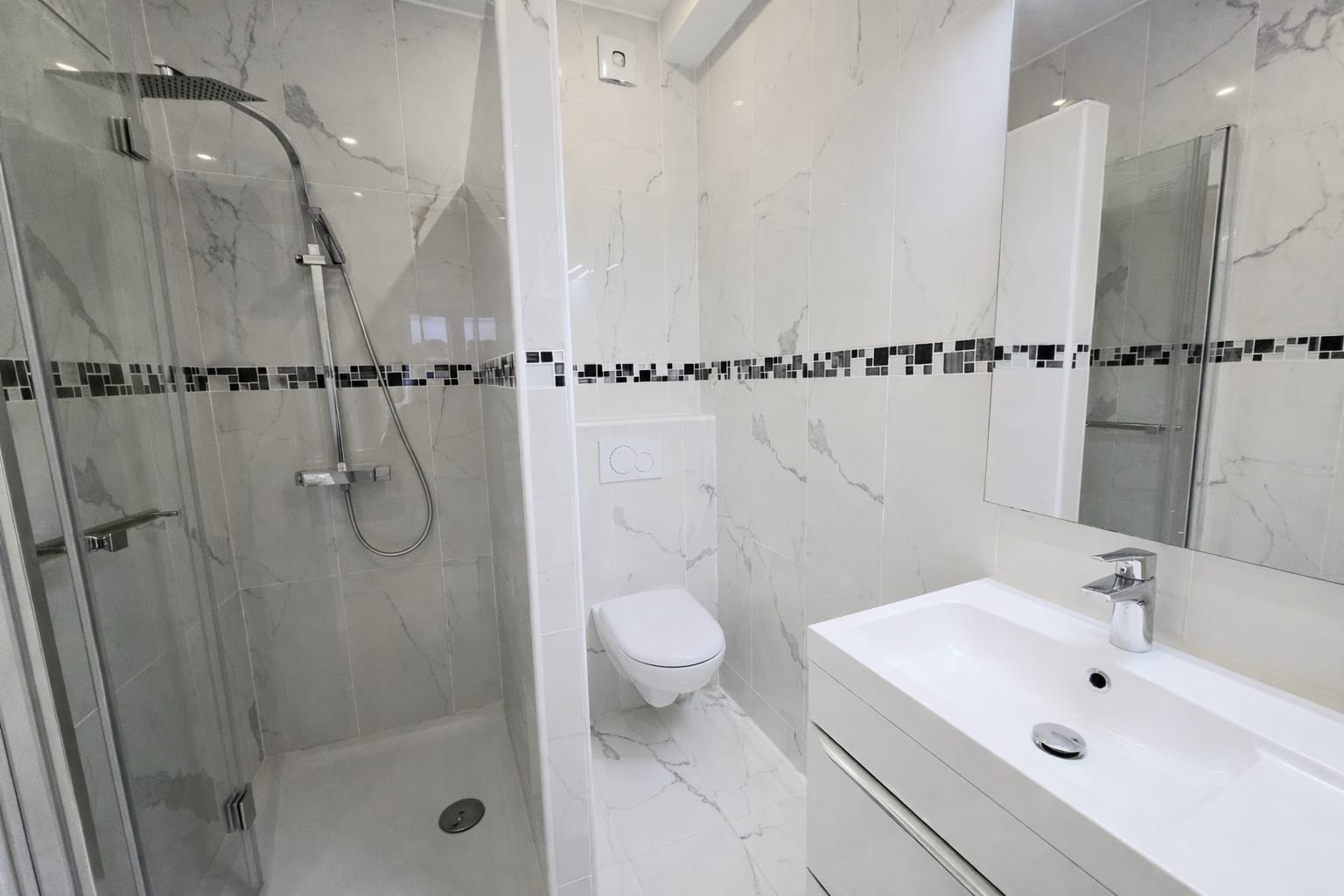 photo_eed7d89072093caaa3fe9b3ecf9d8a44