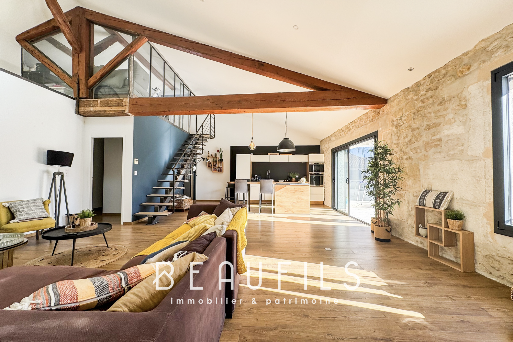 photo_46f975779e15d7d35127365703e21488