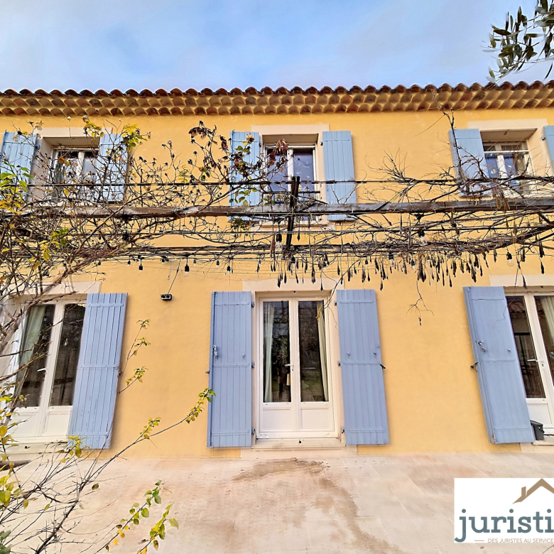 Belle propriété à 2 km du centre d’Aix   243 m2 habitables s