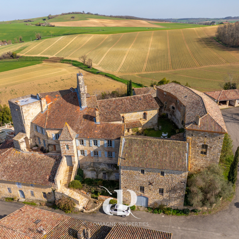 Propriété familiale de standing de 228 m2 au coeur d’un parc