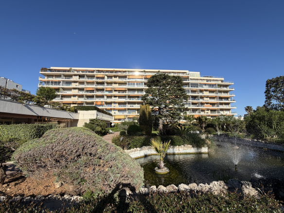 Appartement T3 de standing   Cannes, secteur Basse Californi