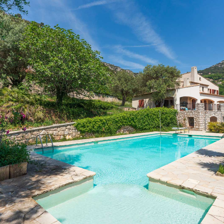Mougins résidentiel villa individuelle 112 m2 avec piscine
