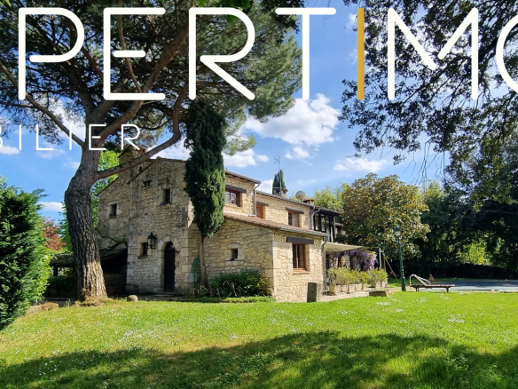 PROPRIETE EXCEPTIONNELLE BORDS DE VIENNE