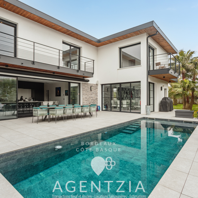 MAGNIFIQUE VILLA CONTEMPORAINE