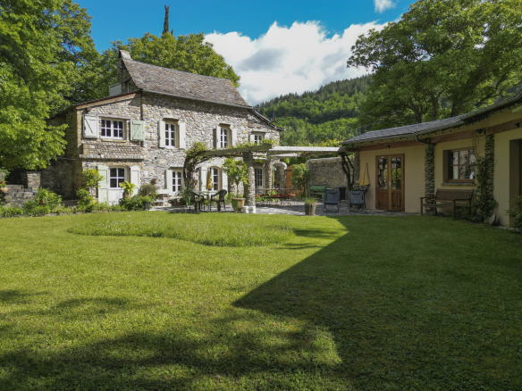 48400 – FLORAC-TROIS-RIVIÈRES – LOZÈRE   ANCIENNE MAGNANERIE