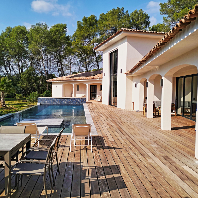 Maison jumelée refaite à neuf  157m2  vue mer époustouflante