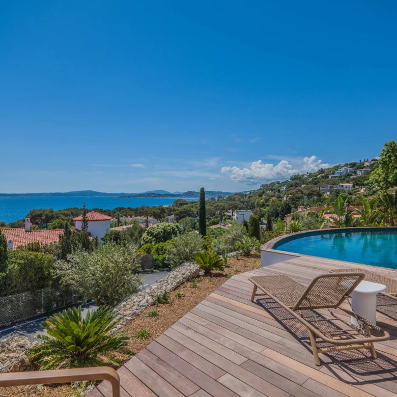 Maison jumelée refaite à neuf  157m2  vue mer époustouflante