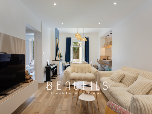 Exclusivité – Sète – Appartement Post-Haussmannien avec jard