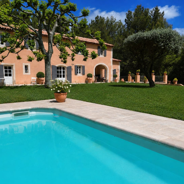 EXCEPTIONAL PROPERTY: CONTEMPORARY VILLA WITH PANORAMIC VIEWS