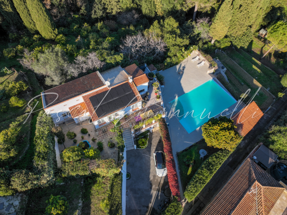 Maison Antibes – Les Brusquets – 995 000 euros