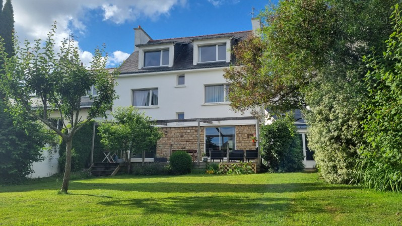 Splendide villa provençale avec studio indépendant   emplace