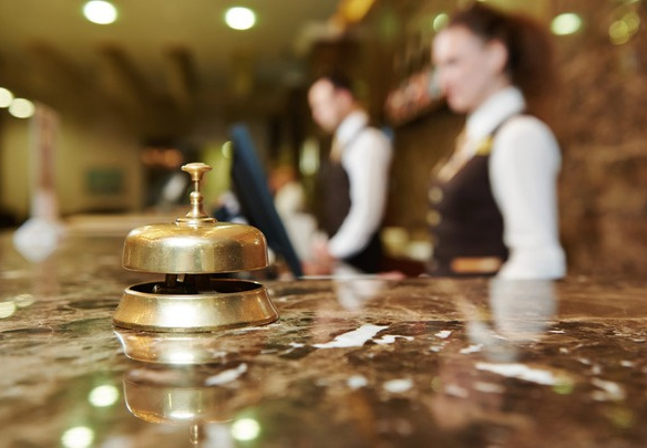 À VENDRE   MURS ET FONDS D’HÔTEL RESTAURANT 3 ÉTOILES   arri