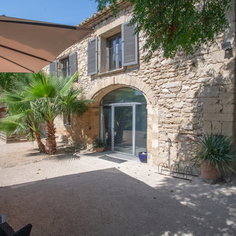 Character property in Auffargis, a stone's throw from the Abbey of