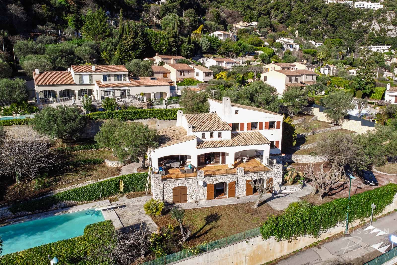 Provençal villa in La Turbie Provençal villa with swimming pool and sea view in La Turbie.