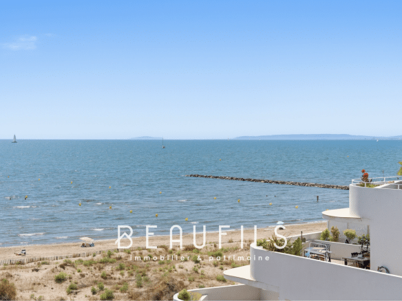 Panoramic sea view from an apartment in Grau-du-Roi.