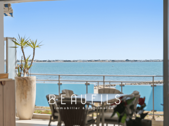 Panoramic sea view from an apartment in Grau-du-Roi with a terrace
