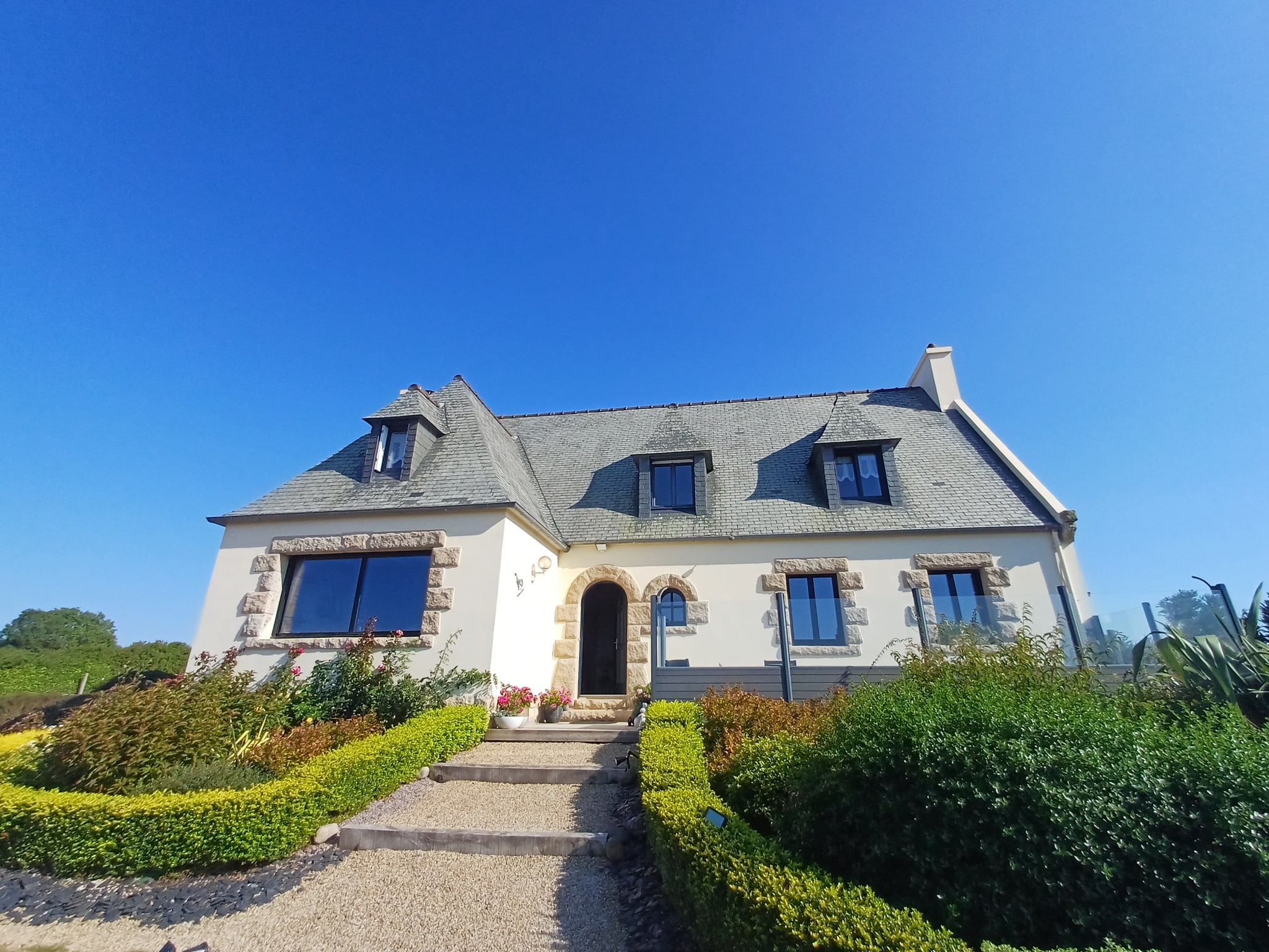 House in Plougasnou with sea view and 7600 m2 garden.