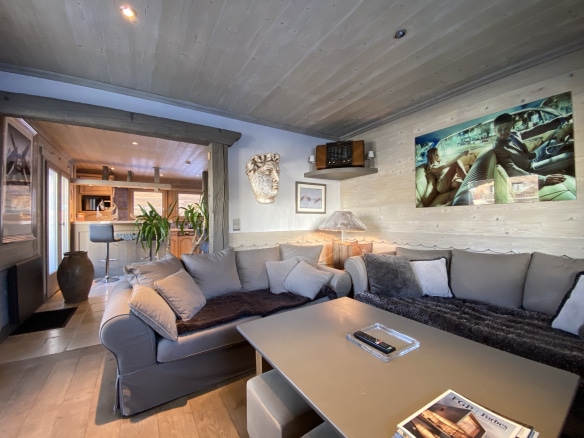 Luxury real estate photo | Charming Properties