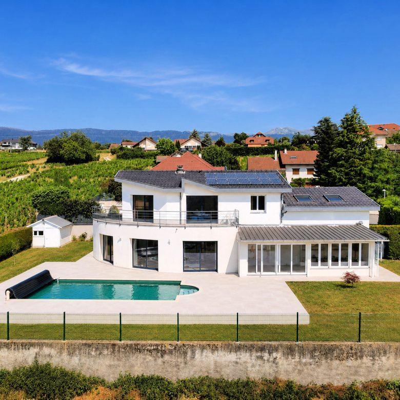 Luxury real estate photo | Charming Properties