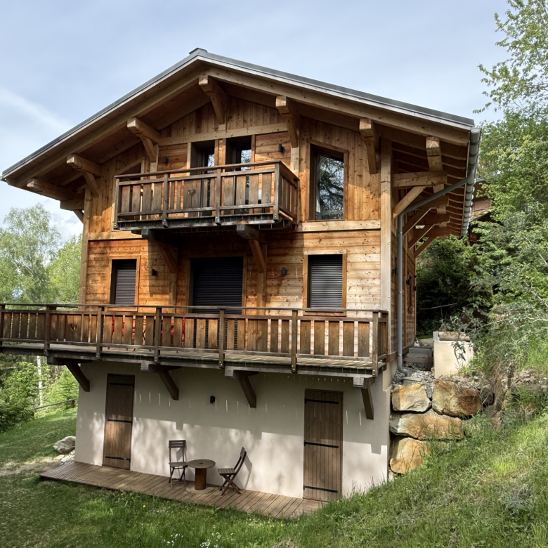 Luxury real estate photo | Charming Properties