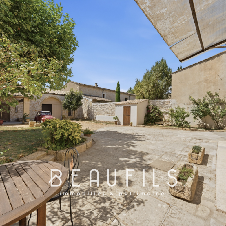 Luxury real estate photo | Charming Properties