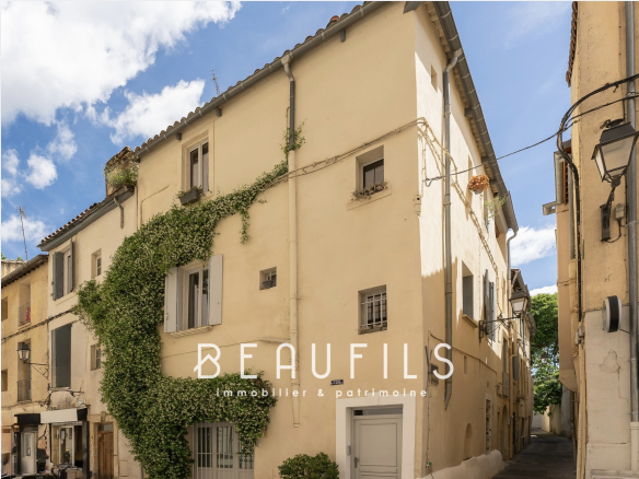 Luxury real estate photo | Charming Properties