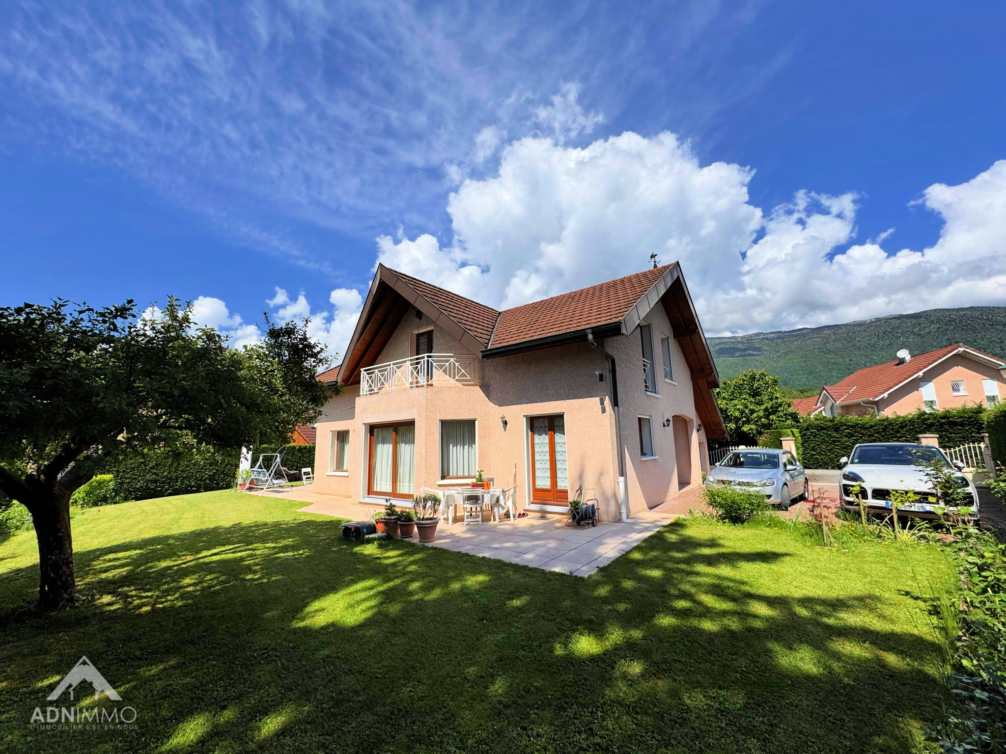 House in Sergy Detached house of 175 m2 with garden in Sergy, view of the sky and mountains.