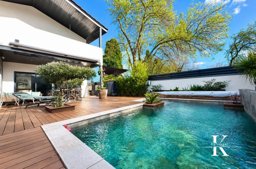 Luxury real estate photo | Charming Properties