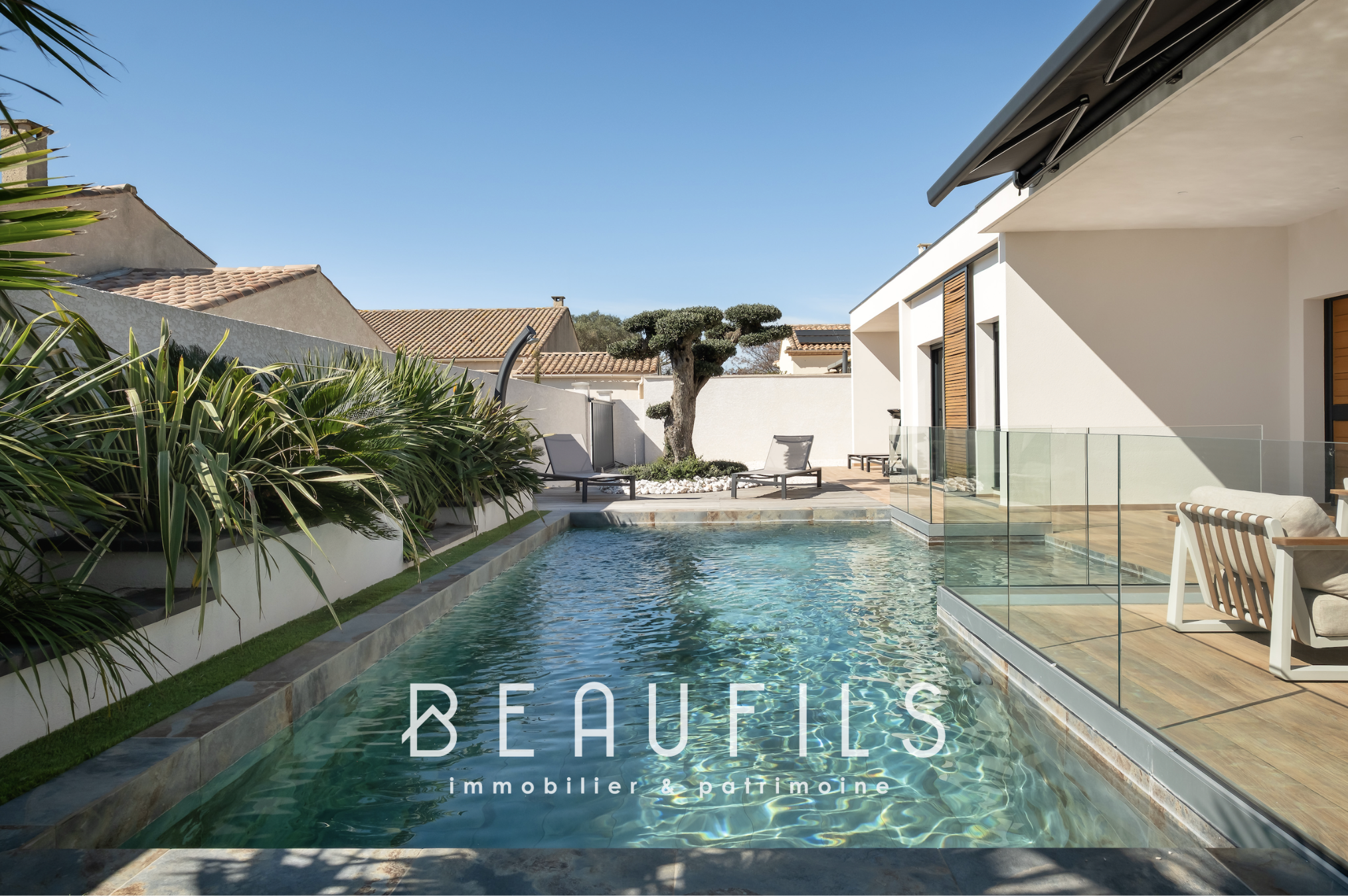 Villa californienne à Vias Villa californienne avec piscine à Vias, proche du Grau d'Agde, sur parcelle paysagée.