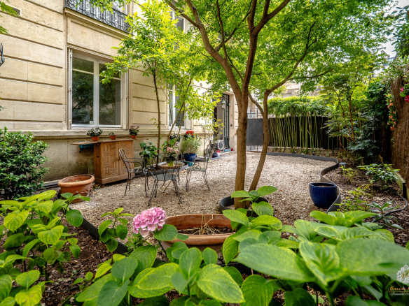 Luxury real estate photo | Charming Properties