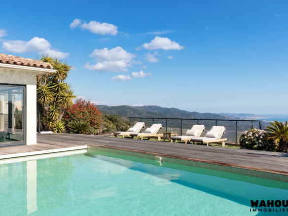 Architect-designed villa with swimming pool and views of the Bay of Cannes, Adrets-de-l'Estérel.