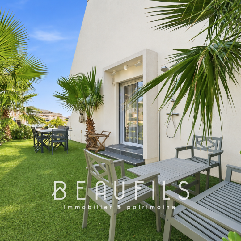Luxury real estate photo | Charming Properties