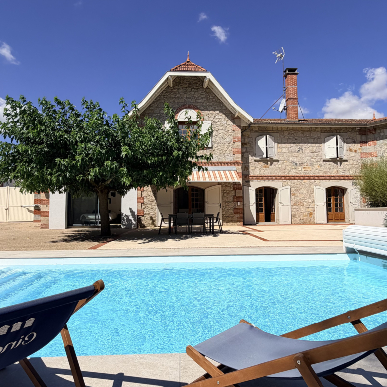 Luxury real estate photo | Charming Properties