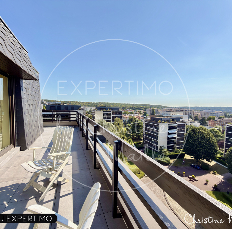 Luxury real estate photo | Charming Properties