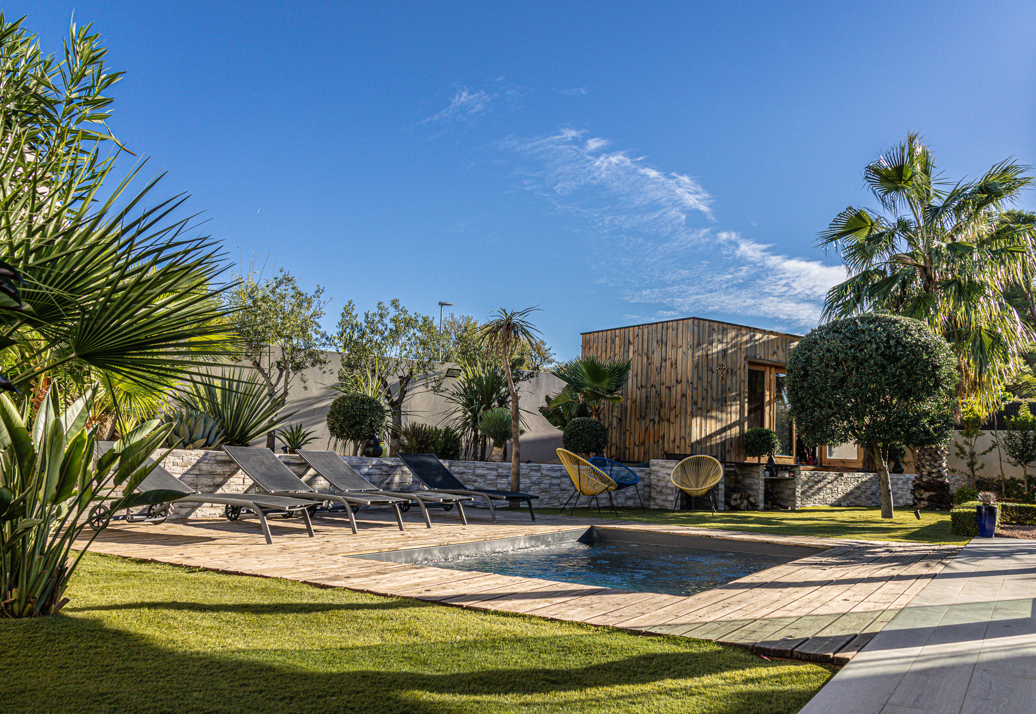 Modern villa with swimming pool in Narbonne Contemporary villa with heated swimming pool and separate chalet in Narbonne.