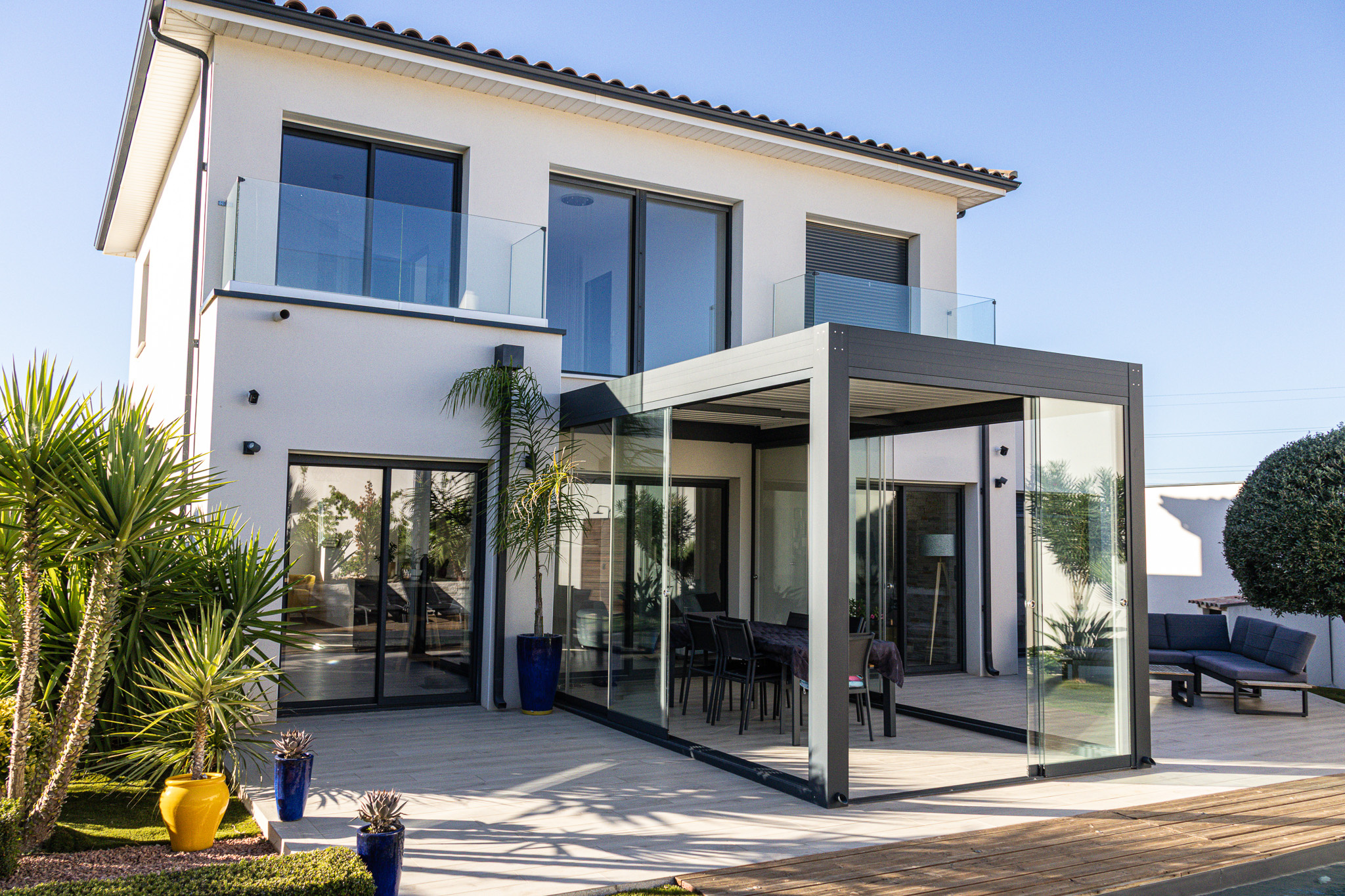 Stunning contemporary villa in Narbonne Contemporary villa with heated pool and terrace in Narbonne.