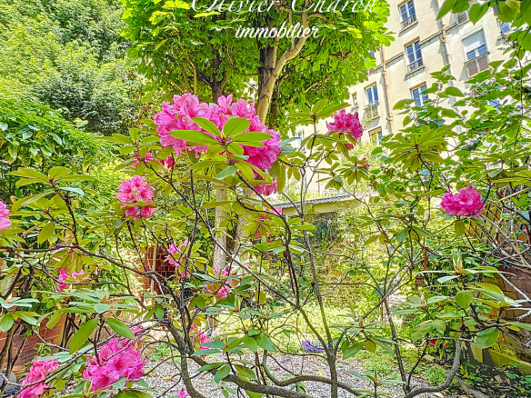 Maison 9 pièces 4 niveaux jardin terrasse garage