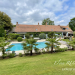 Propriete d’exception avec une piscine et SPA sur un parc de