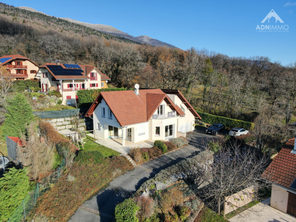 Maison 7 Pièces 205 m2