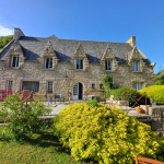 Plouezoch, Mansion on one hectare of wooded park with