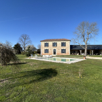 House 5 bedrooms double garage land of 3169 m2 and pools