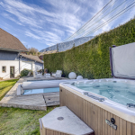 124 m2 house in Saint-Jorioz with swimming pool, jacuzzi and view