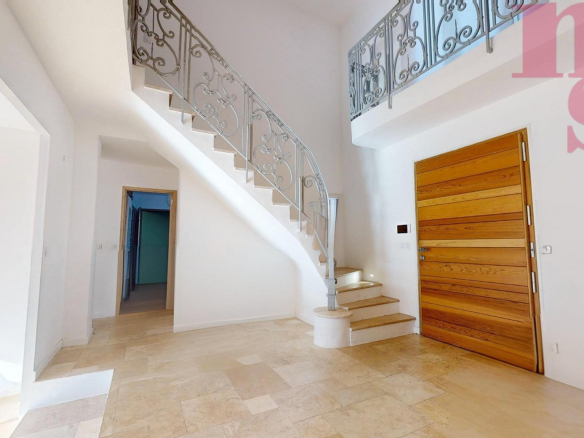 200 m2 house with swimming pool in Montpellier