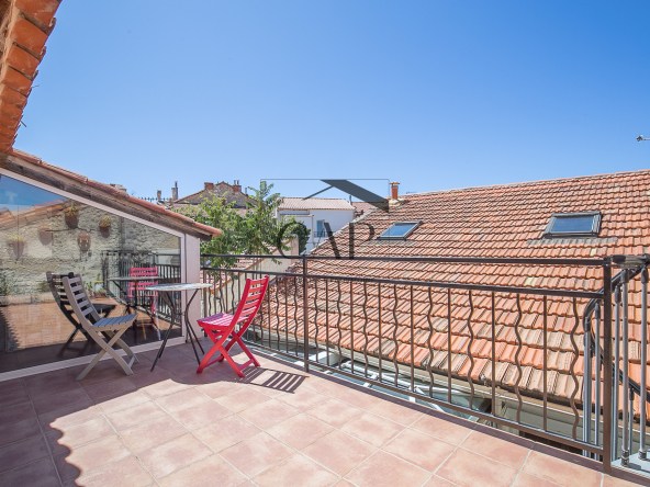 Maison de ville atypique triplex 210m2 – 3 chambres – Quarti