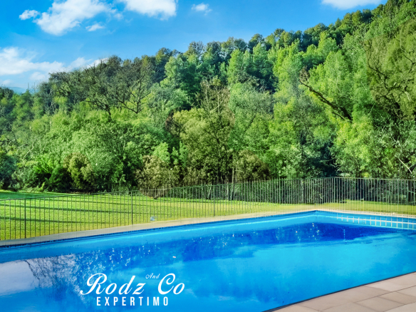 Charming Bastide Historic in Caseneuve 500 m2 with Pisci