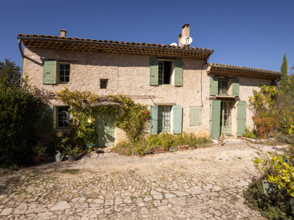 Superbe mas provençal de 383 m2 habitables