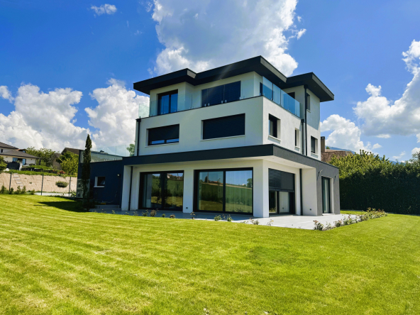 Villa contemporaine 2023 avec vue lac Léman, 207 m2 habitabl