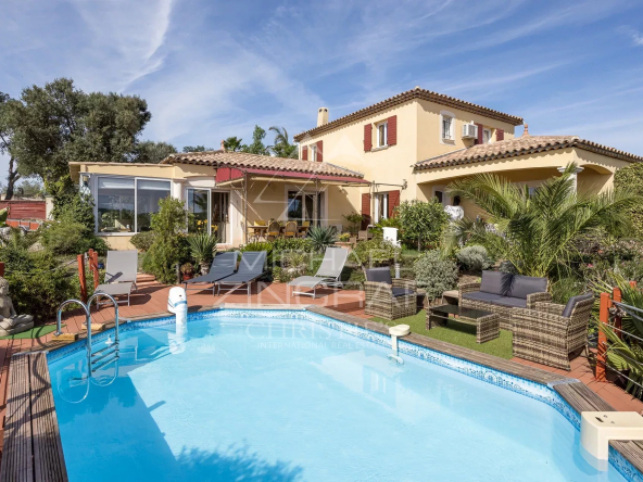 Near Cannes - Tanneron Village - Elegant Provencal villa
